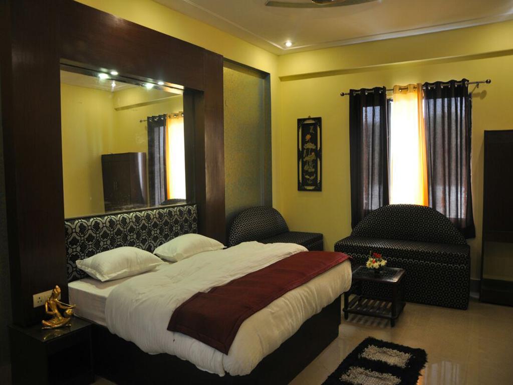Hotel New Park Plaza Haridwār Zewnętrze zdjęcie