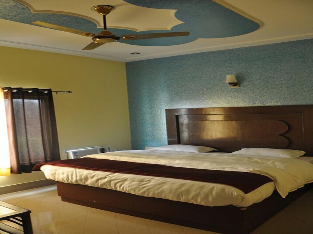 Hotel New Park Plaza Haridwār Zewnętrze zdjęcie