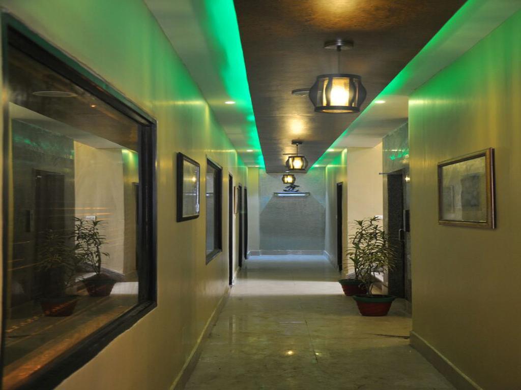 Hotel New Park Plaza Haridwār Zewnętrze zdjęcie